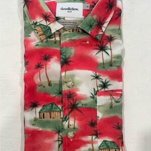 Good Fellow& Co Men's Christmas Red and Green Fun 🏝️Tropical Print Shirt